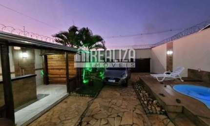 Casa de 1 dormitorio com piscina no Residencial Morumbi em Uberaba