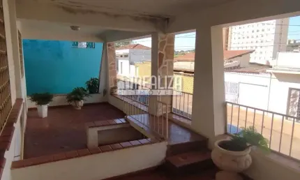 Casa padrao a venda no bairro Estados Unidos em Uberaba | 3 dormitorios, suite, garagem