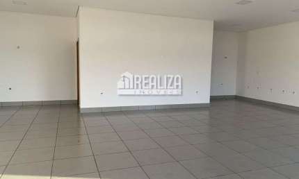 Casa a venda no Jardim Marajo, Uberaba: 4 dormitorios, churrasqueira e mais!