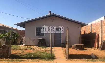 Encantadora casa a venda no Parque dos Girassois IV em Uberaba