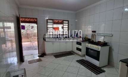 Casa com 2 quartos à venda no Lourdes, Uberaba 