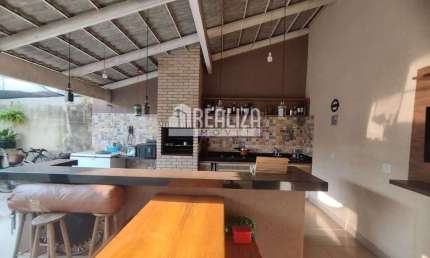Casa a venda no Jardim Italia II, Uberaba - Impecavel e espacosa!