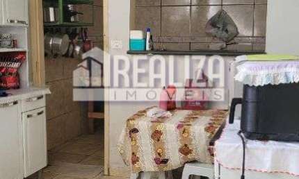 Casa a venda no Parque das Americas, Uberaba - 2 dormitorios, 4 garagens!