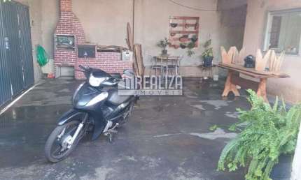 Casa padrao em Jardim Copacabana, Uberaba - 2 dormitorios, 3 vagas