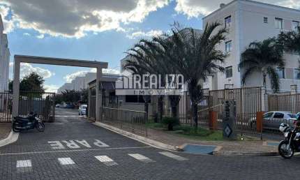 Apartamento terreo com 2 dormitorios no Conjunto Guanabara - Uberaba