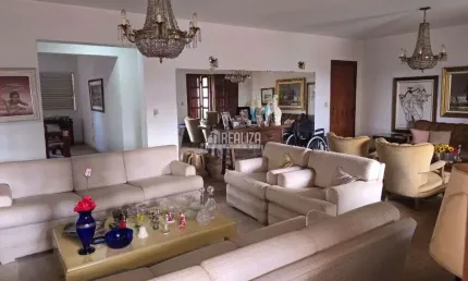 Apartamento com 3 Dormitorios no Condominio Edificio Vila Rica