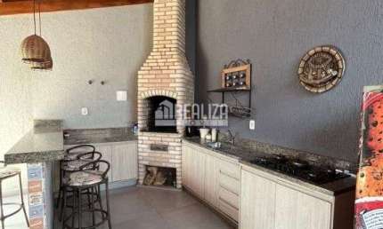 Casa a venda no Condominio Portal Beija-Flor, em Uberaba MG !
