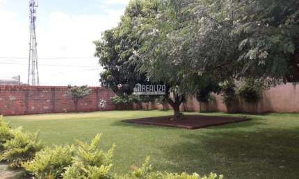 Barracao / Terreno Comercial no bairro Manoel Mendes em Uberaba, MG !