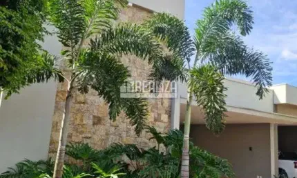 Casa de luxo a venda no Condominio Estancia dos Ipes, Uberaba | 1 suite, energia solar e ar-condicionado