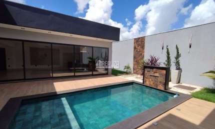 Casa de luxo com 3 suites e piscina aquecida no Residencial Mario de Almeida Franco em Uberaba
