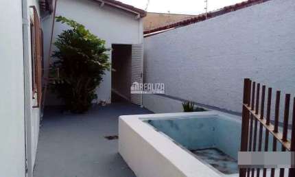 Casa com 3 quartos à venda no Conjunto Frei Eugênio, Uberaba 