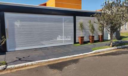 Casa de 3 dormitorios com suite e churrasqueira no Condominio Vainice Andrade em Uberaba