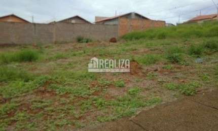 Terreno a venda no bairro Oneida Mendes II - Uberaba