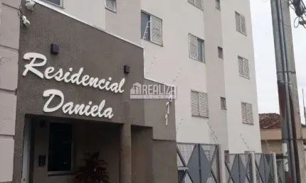 Apartamento a venda com 2 dormitorios no Condominio Residencial Daniela, bairro Estados Unidos, Uberaba