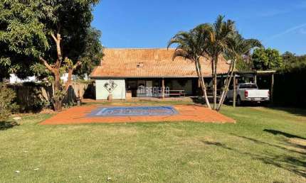 Charmoso rancho com 3 dormitorios em Conceicao das Alagoas