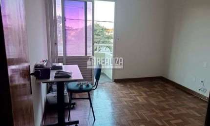 Apartamento a venda no Bairro Boa Vista, Uberaba - 3 dormitorios com suite e sacada!