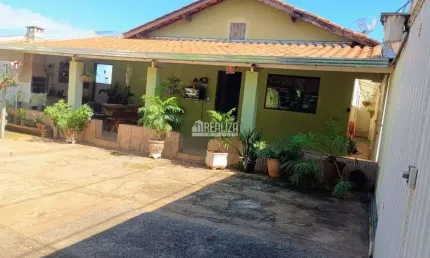 Casa com 4 dormitorios a venda no Jardim Uberaba - Imperdivel!