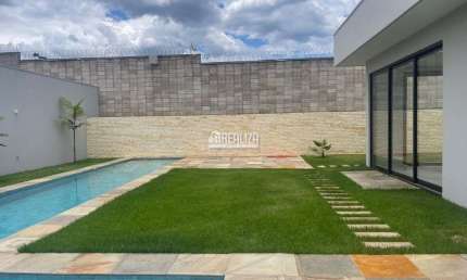 Casa com piscina aquecida e moveis planejados no Condominio Residencial Vila Vita, no bairro Ouro Preto em Patrocinio