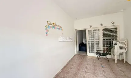 Encantadora casa a venda no bairro Estados Unidos, Uberaba!