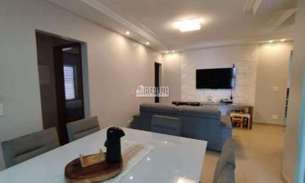 Casa a venda no Jardim Elza Amui IV, Uberaba - Charme e conforto em cada detalhe!