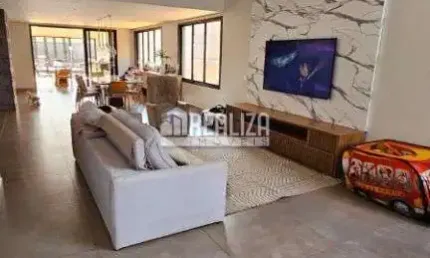 Casa com 4 quartos à venda no Parque do Mirante, Uberaba 