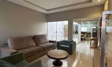 Casa com 3 dormitorios a venda no Jardim Nene Gomes em Uberaba