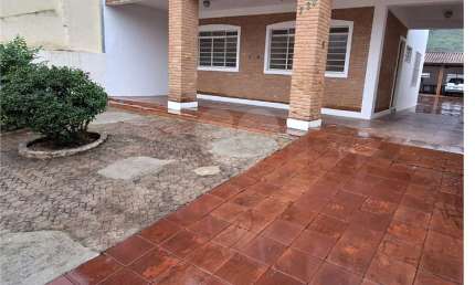 Casa com 4 quartos à venda na Rua São Benedito, Centro, Caraguatatuba