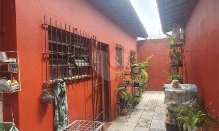 Casa térrea com 4 quartos à venda em Jardim Primavera - SP