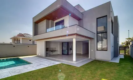 Casa no Mont Blanc com 3 suítes, piscina e 300m² – Urbanova, São José dos Campos