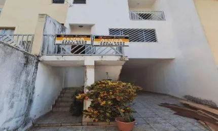 Sobrado com 2 dormitórios para alugar, 120 m² por R$ 2.370,00/mês - Jardim Santa Clara - Guarulhos/SP