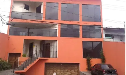 Sobrado com 4 quartos à venda em Vila Camilópolis - SP