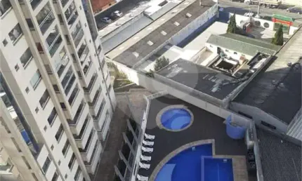 Apartamento com 3 quartos para locação em Centro - SP