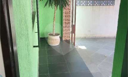Casa com 3 quartos à venda no Jardim Utinga, Santo André 