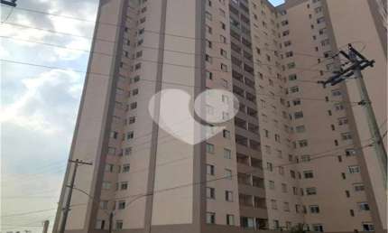 Apartamento com 3 quartos para locação em Vila Camilópolis - SP