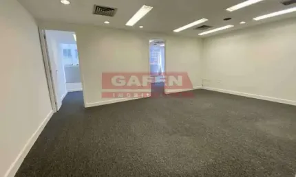 Sala comercial à venda na Avenida Nossa Senhora de Copacabana, Copacabana, Rio de Janeiro, 60 m2 por R$ 520.000