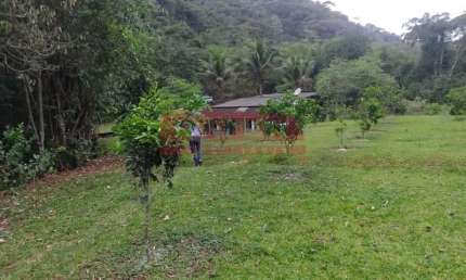Fazenda à venda na Rua Borges Alfredique, 47 Clique e Retire Correios, Centro, Silva Jardim, 2 m2 por R$ 5.000.000