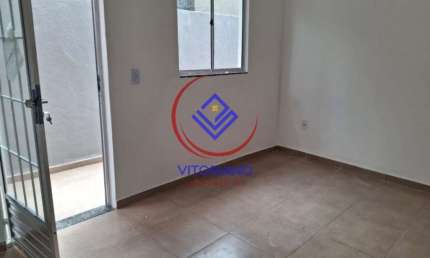 CASA TIPO APARTAMENTO UM QUARTO Á VENDA EM QUINTINO!