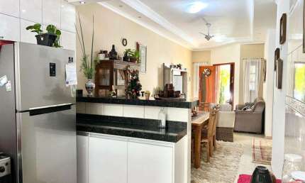 Casa para Venda em Indaiatuba, Jardim Panorama, 2 dormitórios, 1 suíte, 2 banheiros, 2 vagas