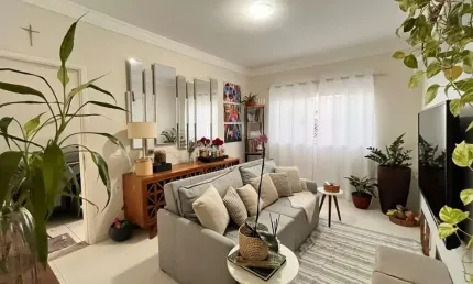 Casa Térrea Jd Recanto do Vale, 2 quadras do Parque Ecológico: 3 quartos, a suite com AC, quintal com churrasqueira, 3 vagas