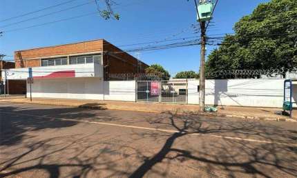 PONTO COMERCIAL COM 1.400M² PARA LOCAÇÃO NO VILA MARIANA - RIBEIRÃO PRETO