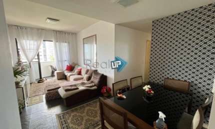 Apartamento com 2 quartos à venda na Rua Marlo da Costa e Souza, Barra da Tijuca, Rio de Janeiro, 72 m2 por R$ 600.000