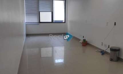 Sala comercial com 1 sala à venda na Rua Voluntários da Pátria, Botafogo, Rio de Janeiro, 30 m2 por R$ 550.000