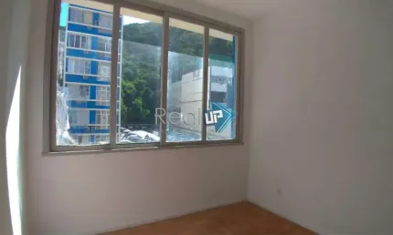 Apartamento com 2 quartos à venda na Rua Pompeu Loureiro, Copacabana, Rio de Janeiro, 75 m2 por R$ 835.000