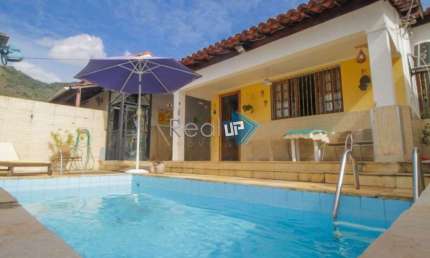 Casa com 5 quartos à venda na Henrique Morize, Grajaú, Rio de Janeiro, 175 m2 por R$ 980.000