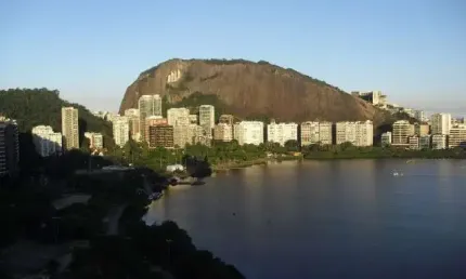 Apartamento com 3 quartos à venda na Avenida Epitácio Pessoa, Lagoa, Rio de Janeiro, 108 m2 por R$ 3.600.000