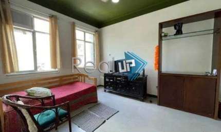 Casa em condomínio fechado com 1 quarto à venda na Rua Voluntários da Pátria, Botafogo, Rio de Janeiro, 23 m2 por R$ 400.000
