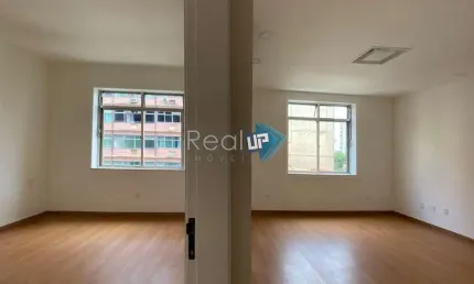 Apartamento com 2 quartos à venda na Rua Bolivar, Copacabana, Rio de Janeiro, 80 m2 por R$ 934.000