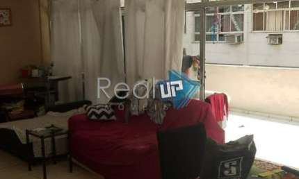 Casa com 6 quartos à venda na Rua Silva Castro, Copacabana, Rio de Janeiro, 300 m2 por R$ 3.800.000