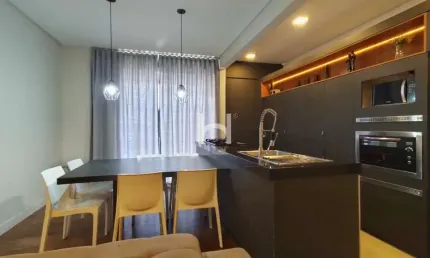 Imperdível Apartamento à Venda em Joinville-SC no Iririú: 3 Quartos, 1 Suíte, 3 Salas, 2 Vagas de Garagem, 149m²!
