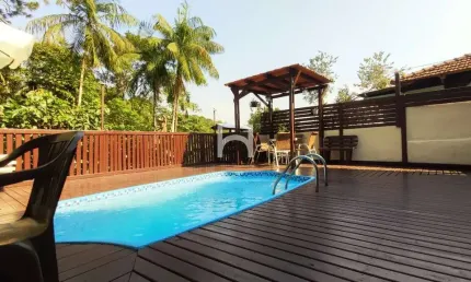 Casa com 4 quartos à venda na Rua Itororó, 780, Bom Retiro, Joinville